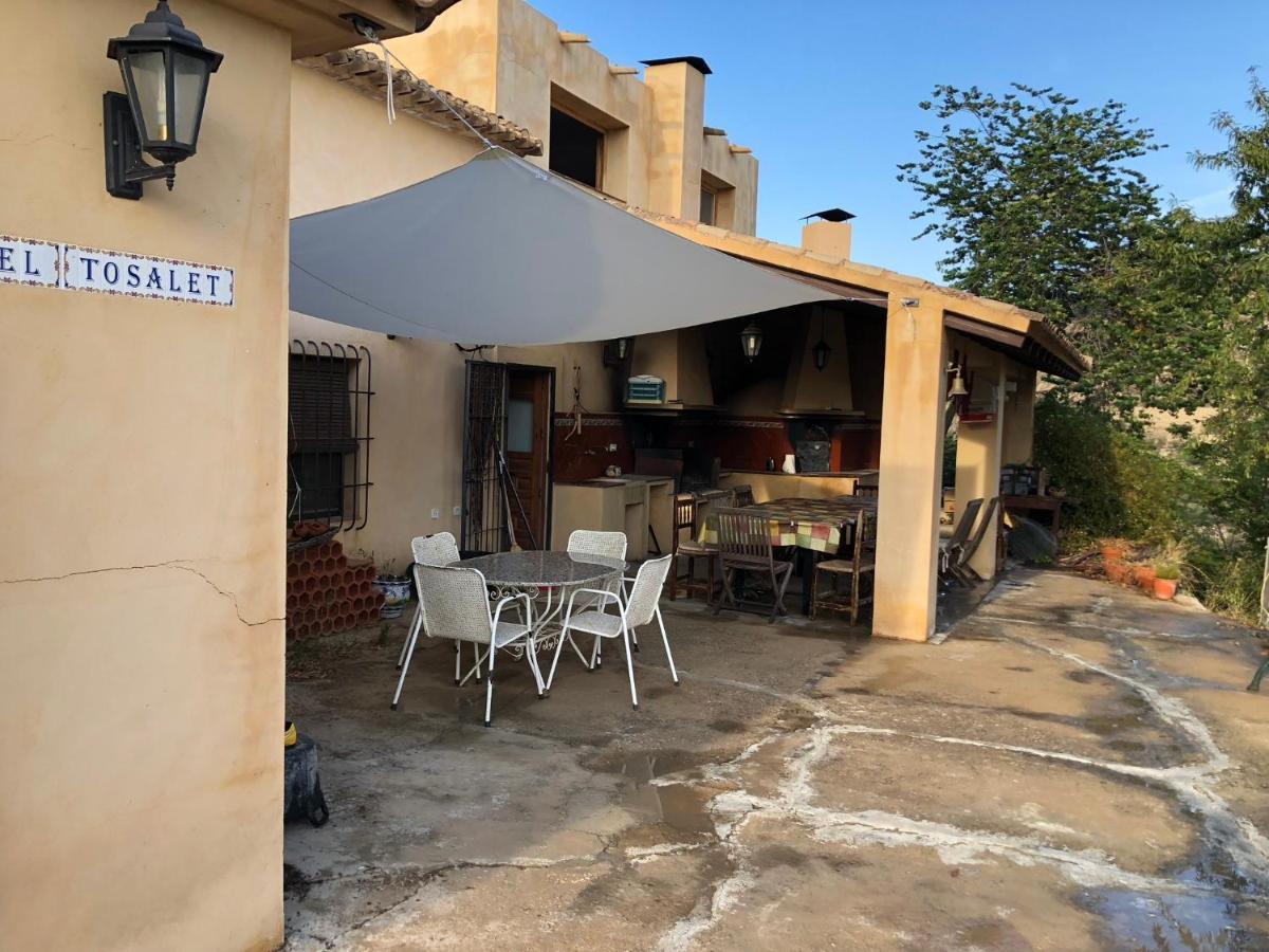 El Tossalet, Gran Piscina Junto Al Pueblo Sella